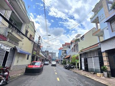 Nhà HXH đường 68 Hiệp phú DT 68m vị trí vịp khu tiện ích 0