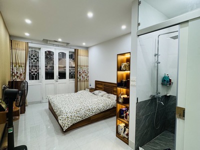 Nhà ban công siêu rộng ngõ Thống Nhất,Đại La- 40m2-Thoáng Đãng-Kinh Doanh-Ở luôn 100 2