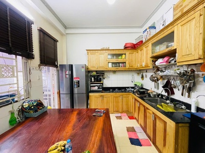 Chủ bán gấp đi ngoài nhà 4 tầng, dt: 4,6mx15m cn 65m2 Thích Quảng Đức, Phú Nhuận giá nhỉnh 9 đồng 2