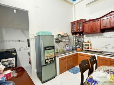 Bán nhà sát lê văn khương quận 12 2 tầng hẻm ô tô chỉ 4 tỷ 650. 4