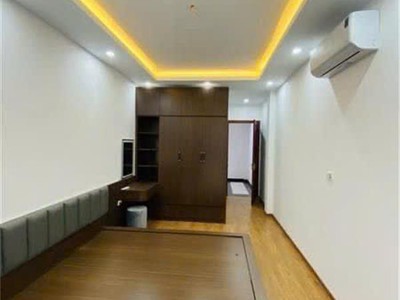 Đỉnh nóc kịch trần - siêu phẩm trở lại - - full nội thất - 1 nhà ra mặt phố - trung tâm phố trạm 0