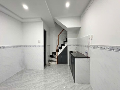 O1738 nhà 3 tầng ấp đông 1-2 hóc môn, vuông, 4x5m, 9xx tr 0