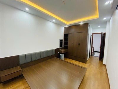 Đỉnh nóc kịch trần - siêu phẩm trở lại - - full nội thất - 1 nhà ra mặt phố - trung tâm phố trạm 1