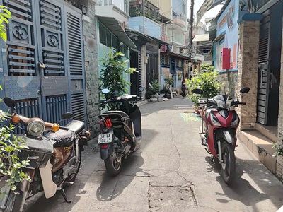 Nhà 4,4mx18m - 3 lầu - bình đông - p13 - giá : 8.5 tỉ tl 1