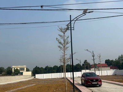 Gia đình cần tiền lo công việc nên buộc phải nhượng lại lô đất 100m  full thổ cư, sổ đỏ chính chủ 0