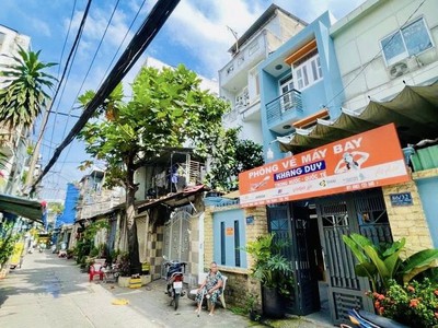 Giáp tân bình   quận 11   hẻm xe hơi thông   diện tích 176m    3 tầng   giá tốt khu vực 0