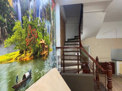 Nhà đẹp phố cầu giấy 30m 6t nhỉnh 10 tỷ-ngõ rộng thông thoáng- khu vực dân trí 1