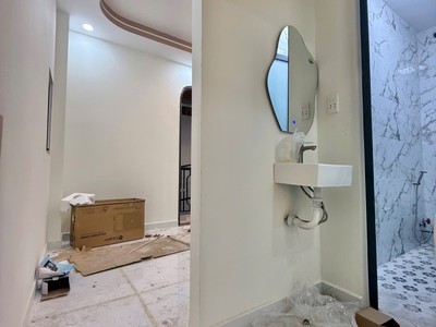 Nhà mới đón tết, 2 tầng 2 pn chủ tặng nội thất, 24m2 giá chỉ 3 tỷ x 3