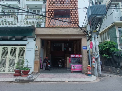 Cần sang nhượng lại mặt bằng kinh doanh tầng 1 0