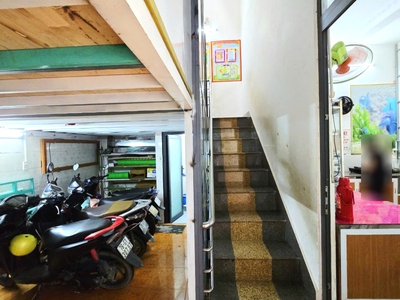 Ngộp bán gấp nhà mặt tiền 132m gần cđ công thương 3 tầng kinh doanh, thu nhập 70tr/tháng, giá 12 2
