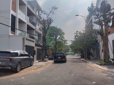 Gấp bán lô đất biệt thự khu dân cư thạnh mỹ lợi,q2   8 18 0