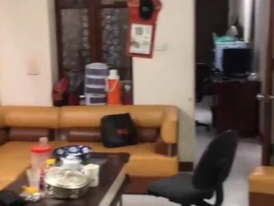 Nhà mình chính chủ có căn chung cư tập thể đồng xa mai dịch cầu giấy. hà nội 3