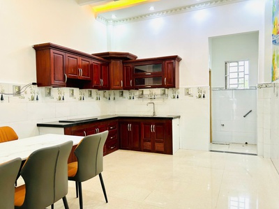 Bán nhà phố có sân vườn, gara ô tô thạnh xuân 22 quận 12 3