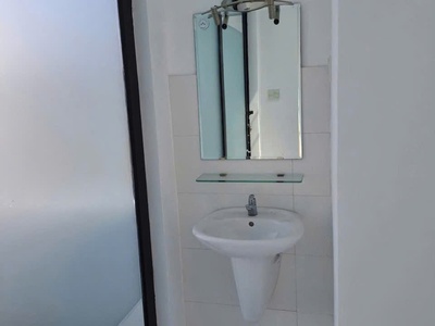 Nhà 5 tầng btct đường trần hưng đạo - quận 1 - dt 56m2 - hẻm xe tải - đang cho thuê 22tr/tháng - 3