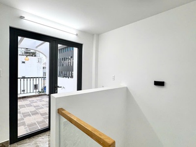 Nhà đẹp xây mới 100 - chính chủ - gấp bán 8.9 tỷ - hẻm 7m - lê -quang định - bình thạnh - 4 tầng 4