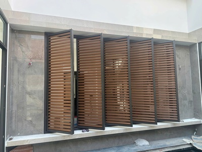 Hệ lam chắn nắng, hệ cửa sử dụng gỗ nhựa ngoài trời 0