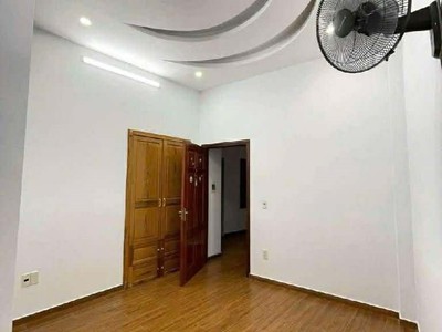 Bán gấp nhà Thái Thịnh 54m2 x 4T gần phố ô tô nhỏ vào sát nhà 2 mặt ngõ hơn 11 tỷ 4