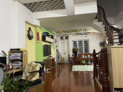 Cho thuê nhà 1295 Giải Phóng - Gía 13 triệu - Sàn 45m2, 5 tầng, 4 ngủ, 3 vệ sinh, ô tô tận cửa 6