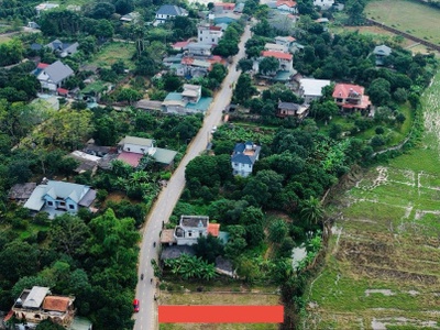 Siêu phẩm trục chính đồng trạng, đoài phương dt 185m2, mặt tiền 5m, đường 10m. chỉ hơn 20tr/m2 1