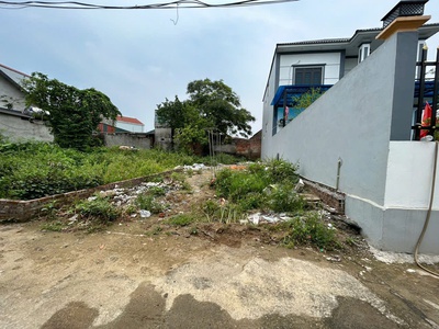 Chính chủ gửi em bán lô đất 118m làn 2 từ trục chính apphan vào 50m giá nhỉnh 2 tỉ chút ạ 1