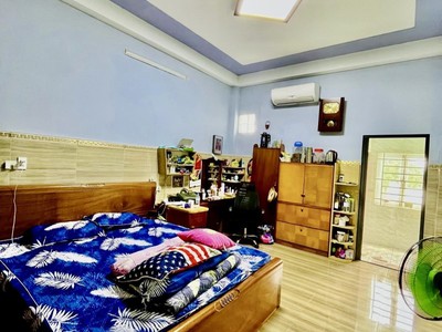 Nhà rộng 4 tầng đường huỳnh thị hai quận 12 110m2 chỉ 4 tỷ 8. 3