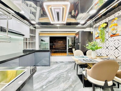 Nhà nguyễn tư giản   diện tích 50m    5 tầng   ngang 4m   giá 7.6 tỷ 0