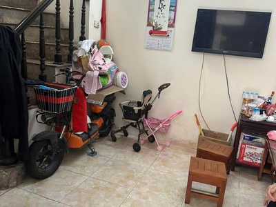 Bán nhà chính chủ 4 tầng - vị trí đẹp ngõ 445 lạc long quân, tây hồ - ngỗ ô tô 7 chỗ 2