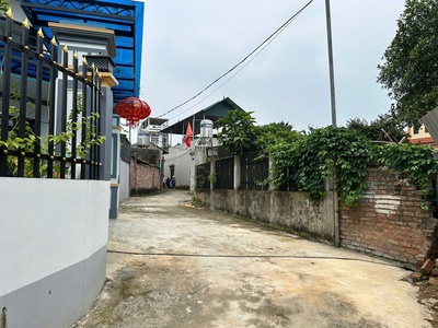 Chính chủ gửi em bán lô đất 118m làn 2 từ trục chính apphan vào 50m giá nhỉnh 2 tỉ chút ạ 2