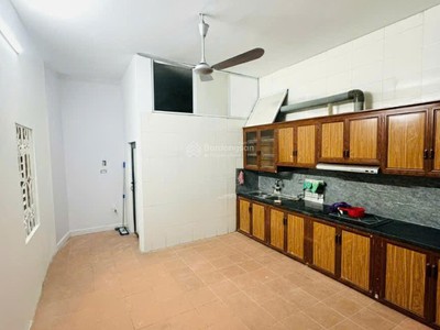 Chính chủ cho thuê nhà mới sửa 97,2m2, mặt phố mai phúc, hướng đông nam, 2 mặt tiền. giá 13tr/tháng 3