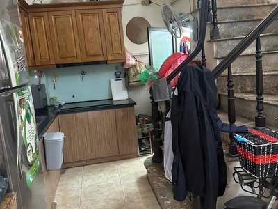 Bán nhà chính chủ 4 tầng - vị trí đẹp ngõ 445 lạc long quân, tây hồ - ngỗ ô tô 7 chỗ 3