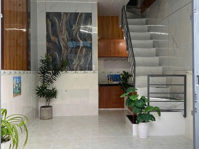 Nhà gò vấp dòng tiền tốt 2,5 tỷ xe hơi shr 1