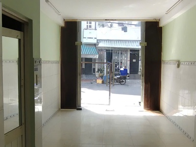 Nhà Nguyên Căn 1 Trệt-2 Lầu, Mặt Tiền Rộng Thoáng Có Thể Ở Hoặc Kinh Doanh 2