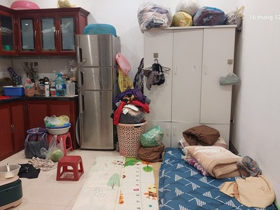 Bán nhà c4, âu cơ 36m2. mt4m, 2t, 2n, 2vs, tây hồ. 2.05 tỷ. gần ô tô. 1