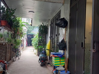 Bán nhà c4, âu cơ 36m2. mt4m, 2t, 2n, 2vs, tây hồ. 2.05 tỷ. gần ô tô. 4