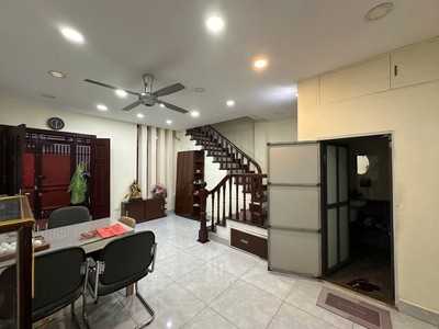 Siêu hiếm lô góc đẹp , bán nhà phan kế bính, ô tô vào nhà, chỉ nhỉnh 19 tỷ 1