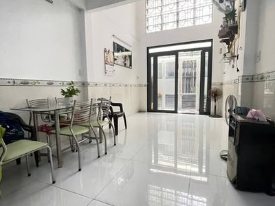 Nhà hxh đường trường chinh quận tân bình phường 14 cũ. 0