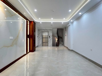 Ô tô phân lô nhà đẹp trần quốc hoàn 40/45m 7t thang máy, hơn 21 tỷ trung tâm cầu giấy 1