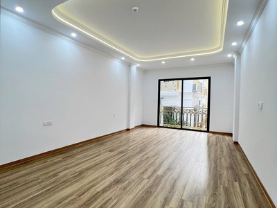 Ô tô phân lô nhà đẹp trần quốc hoàn 40/45m 7t thang máy, hơn 21 tỷ trung tâm cầu giấy 3