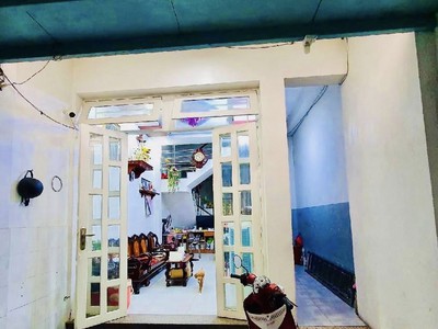 Chỉ 10 tỷ có nhà 4 tầng 111m nở hậu   đường 8m   dòng tiền 20tr   giáp tân bình q11 2