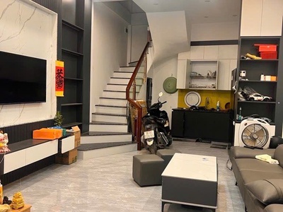 bán nhà sát phố dân xây chắc chắn đầy đủ tiện ích vào ở được ngay hoặc dòng tiền đều tại 3