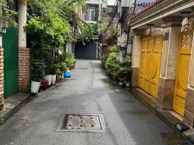 Bán nhà đường trường chinh   phường 14 tân bình - 5,5 x 15m  3 tầng 1