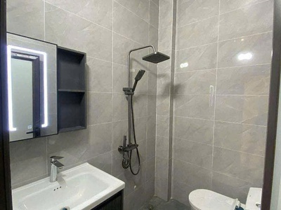 Cần bán gấp trước tết nhà hoàng hoa thám , ba đình, diện tích 35m2 nhà 6 tầng 3