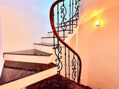 Bán nhà kim hoa 27m2. 4 tầng. mặt tiền 6.5m. giá 7.85 tỷ đống đa hà nội 2