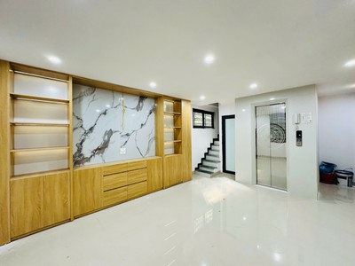 Bán nhà vũ thạnh 32m2. 7 tầng. mặt tiền 6.6m. giá 12.2 tỷ đống đa hà nội 0