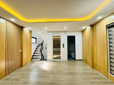 Bán nhà vũ thạnh 32m2. 7 tầng. mặt tiền 6.6m. giá 12.2 tỷ đống đa hà nội 1