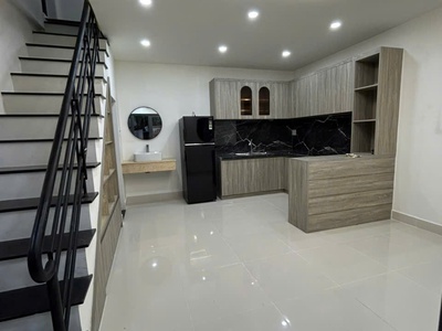 Nhà hẻm thông thoáng thống nhất - 1 trệt 1 lầu đúc - full nội thất - giá 2.9 tỷ 0