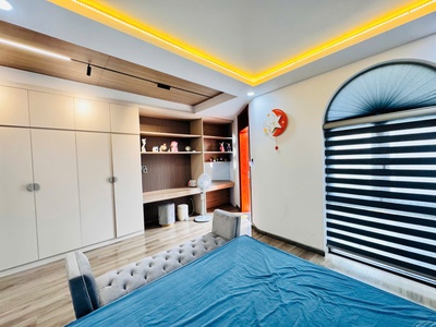 Bán gấp nhà mặt tiền phạm ngọc thạch, nha trang - 7 tầng thang máy - cách biển 300m 2