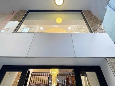 Bán nhà mới giáp nhất-38m 5tầng 4mmt-ngõ thông-kinh doanh-cạnh royalcyti. 12 tỷ 4