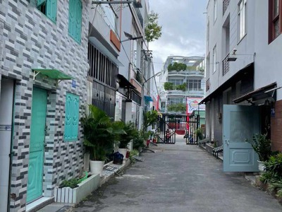 Nhà 4 tầng hxh p.hiệp thành, quận 12 - tặng nội thất 2