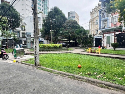 Bán hẻm 8m nguyễn đình khơi, đối diện công viên, 3,6x21m, 2 tầng cũ, tiện xây, 11,5 tỷ. 2